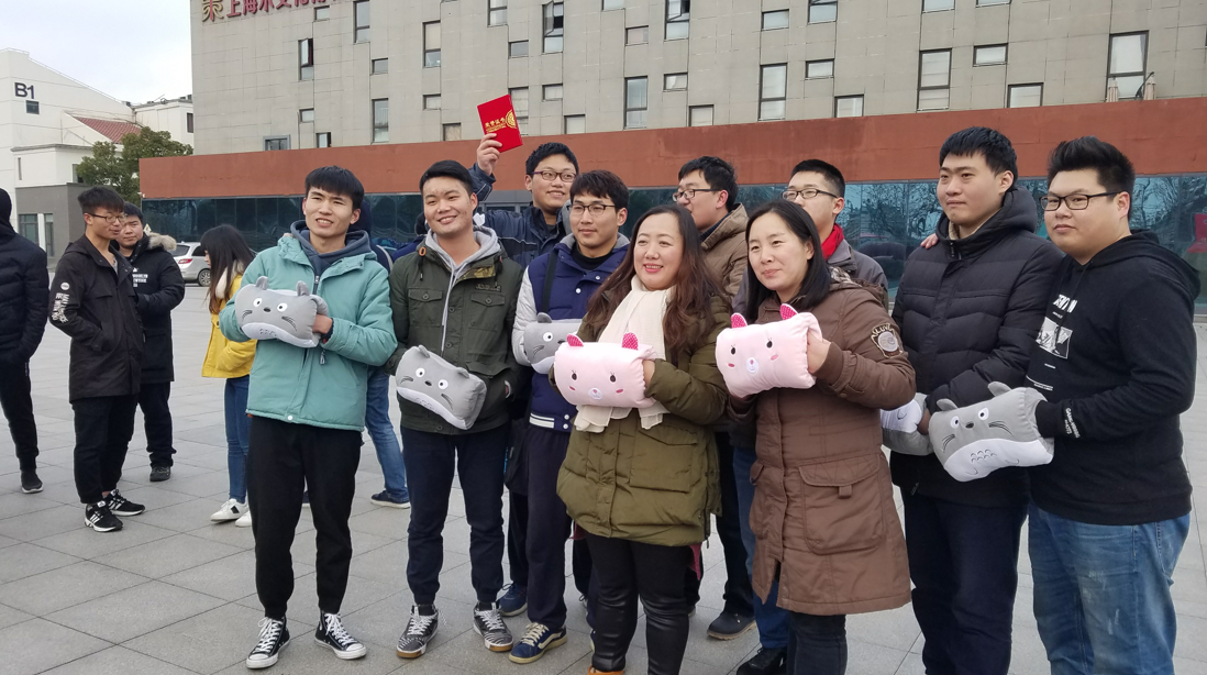 2018J9九游会游戏学校拔河比赛——凝心聚力团结拼搏(图12)